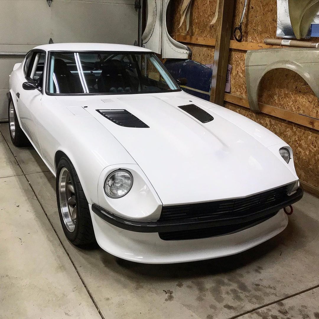 1970-1973 Datsun 240z Wider Hood Vents