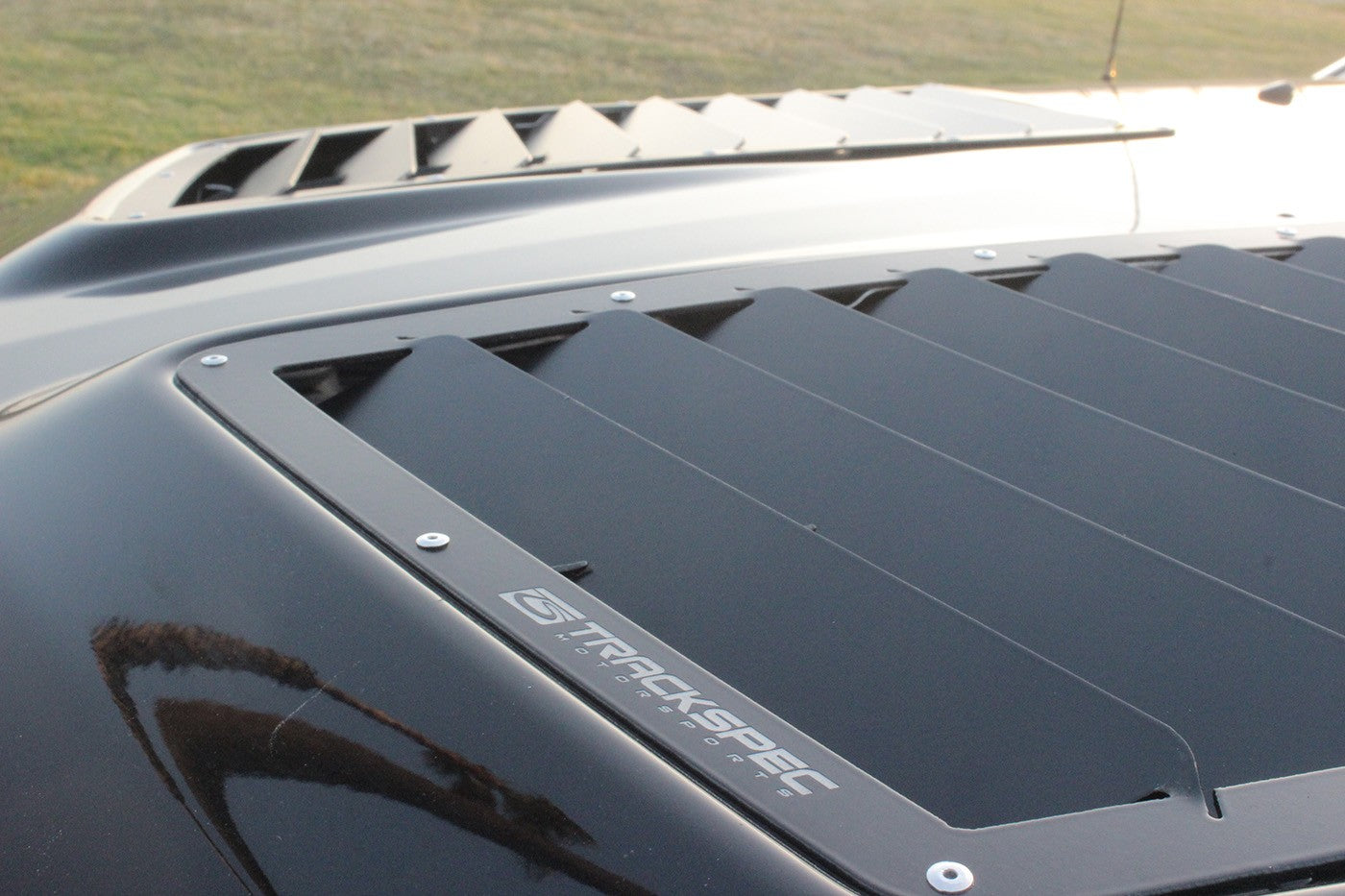 2005-2009 Mustang GT500 Hood Louvers Kit