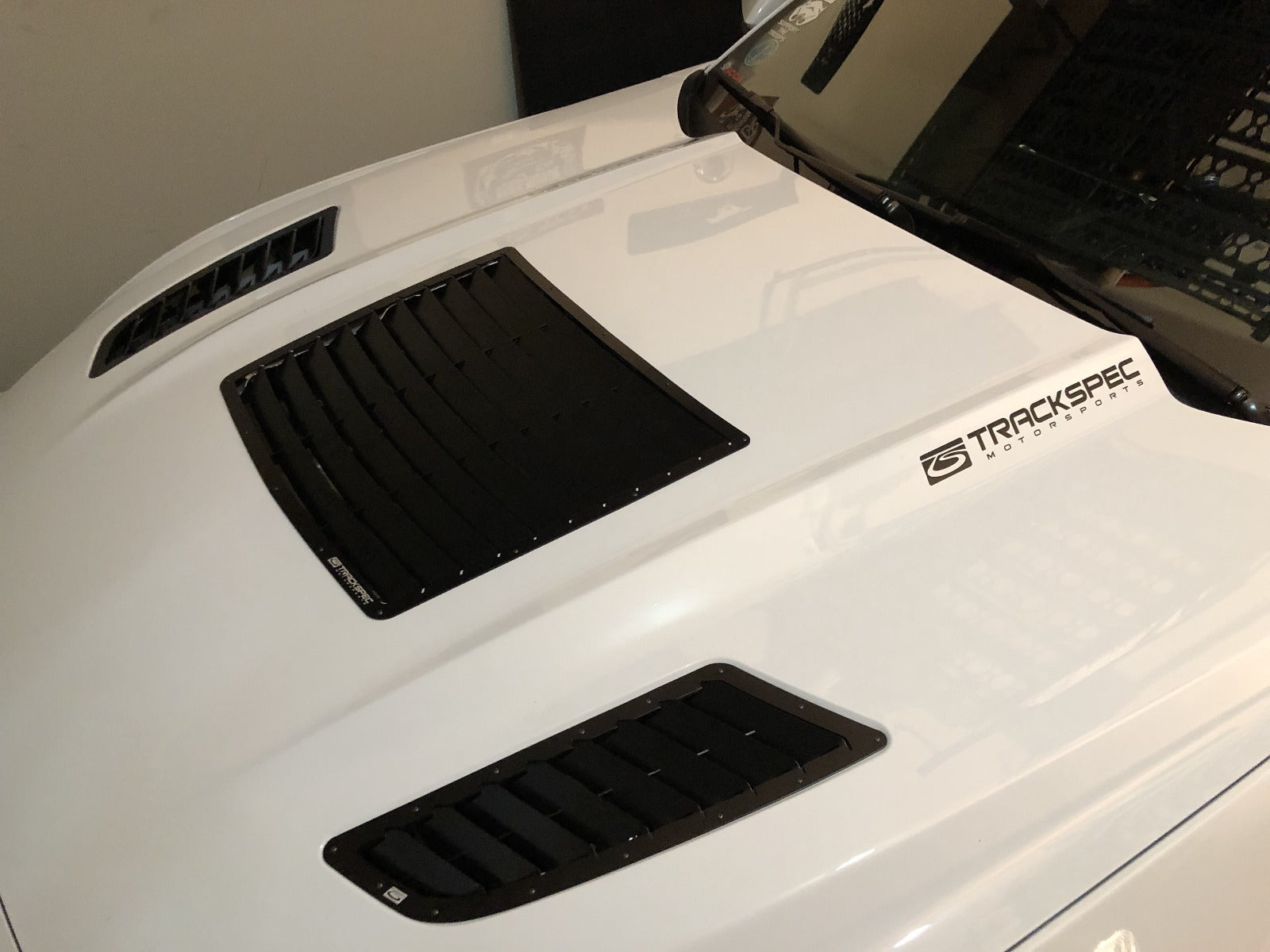 2015-2017 Mustang GT4 Full Hood Louver Kit