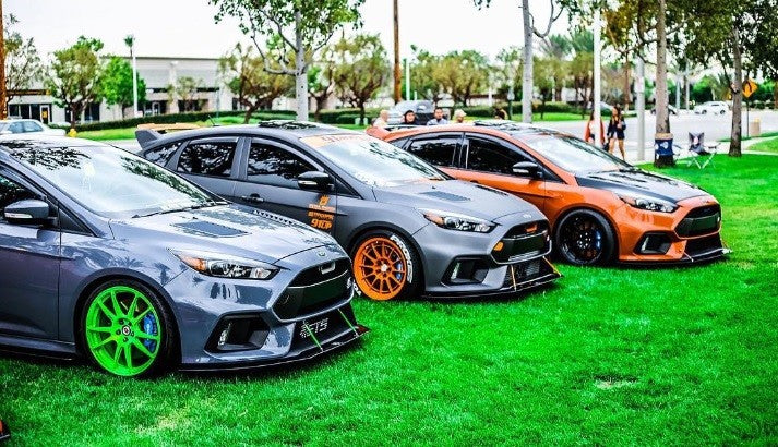 2015-2018 Ford Focus ST/RS Hood Vent Kit