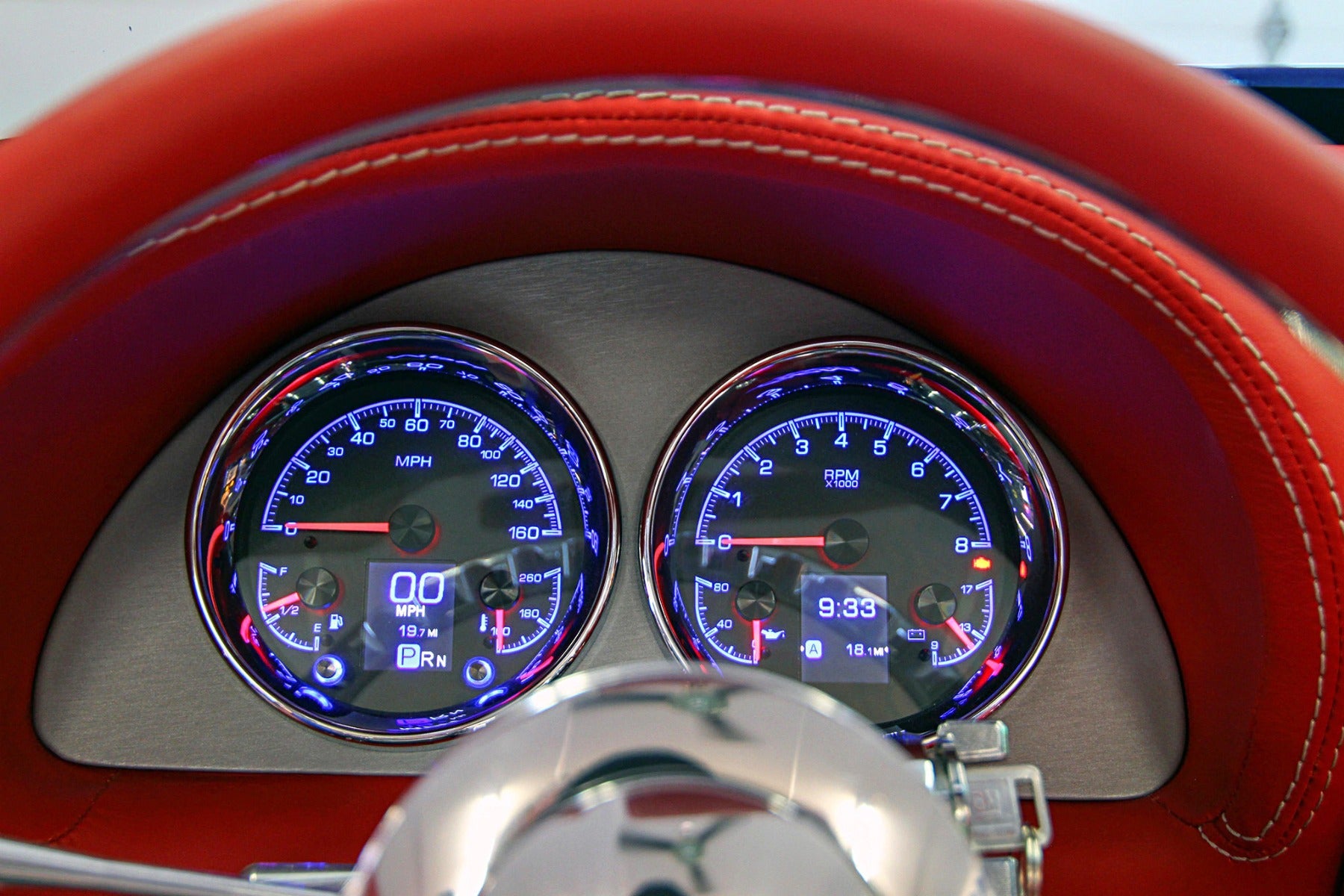 Universal Dual 5.4" Round HDX Gauge Instruments