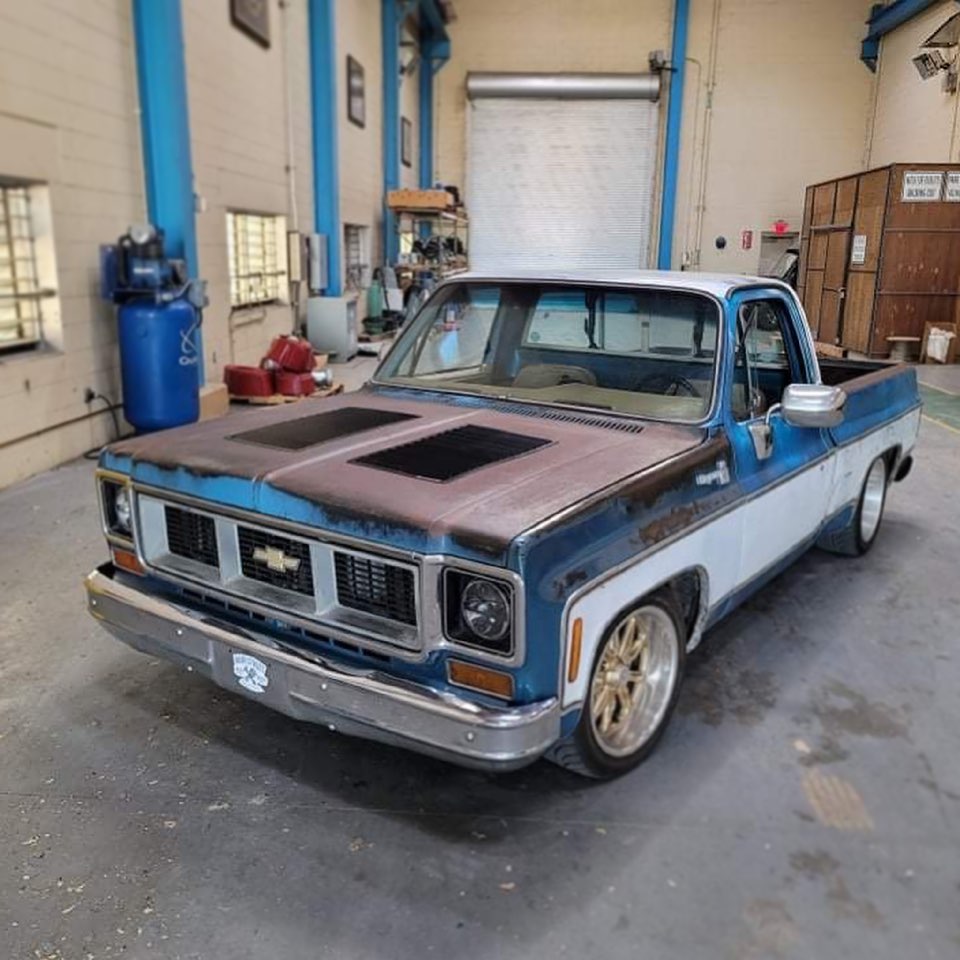 1973-1999 Chevy C10 Truck Hood Vent Kit